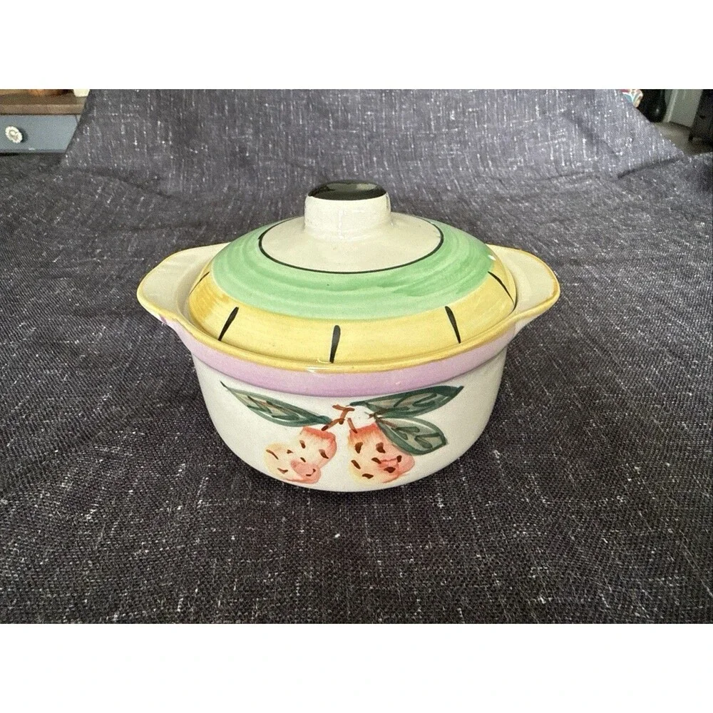 Housewares International Colorful Soufflé Bowl With Vented Lid 6.25” Ceramic